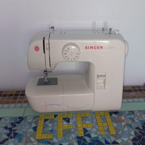 Máquina de costura Singer Start